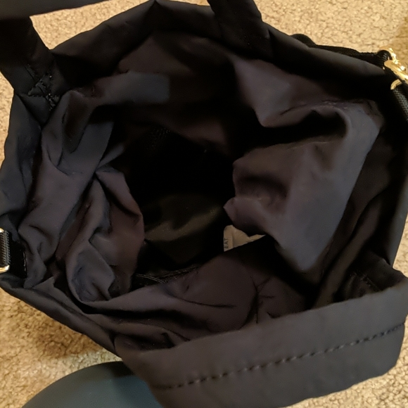 Lululemon On My Level Bag *Micro Black/Shiny Gold - Picture 8 of 9